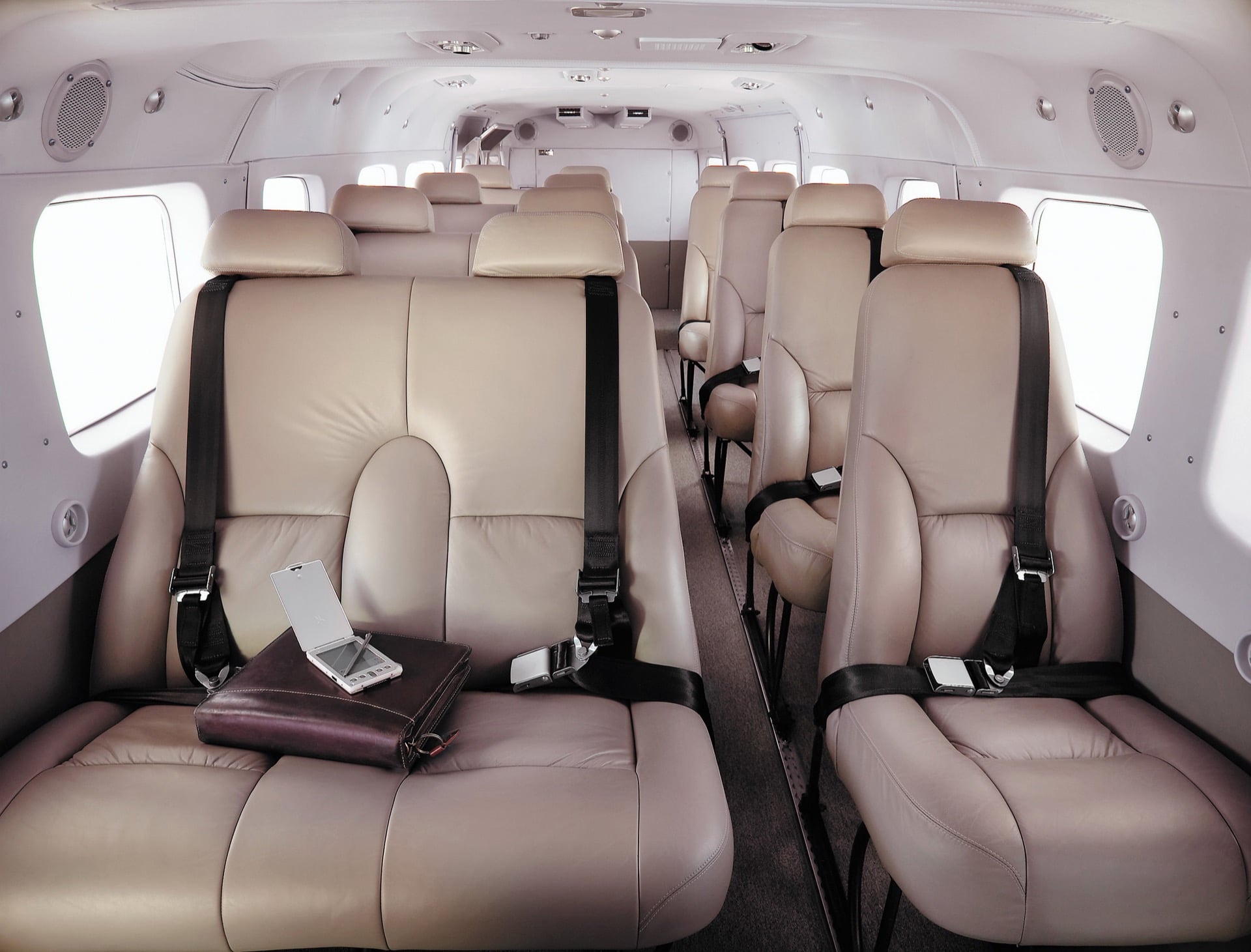 Luxury-Cessna-Grand-Caravan