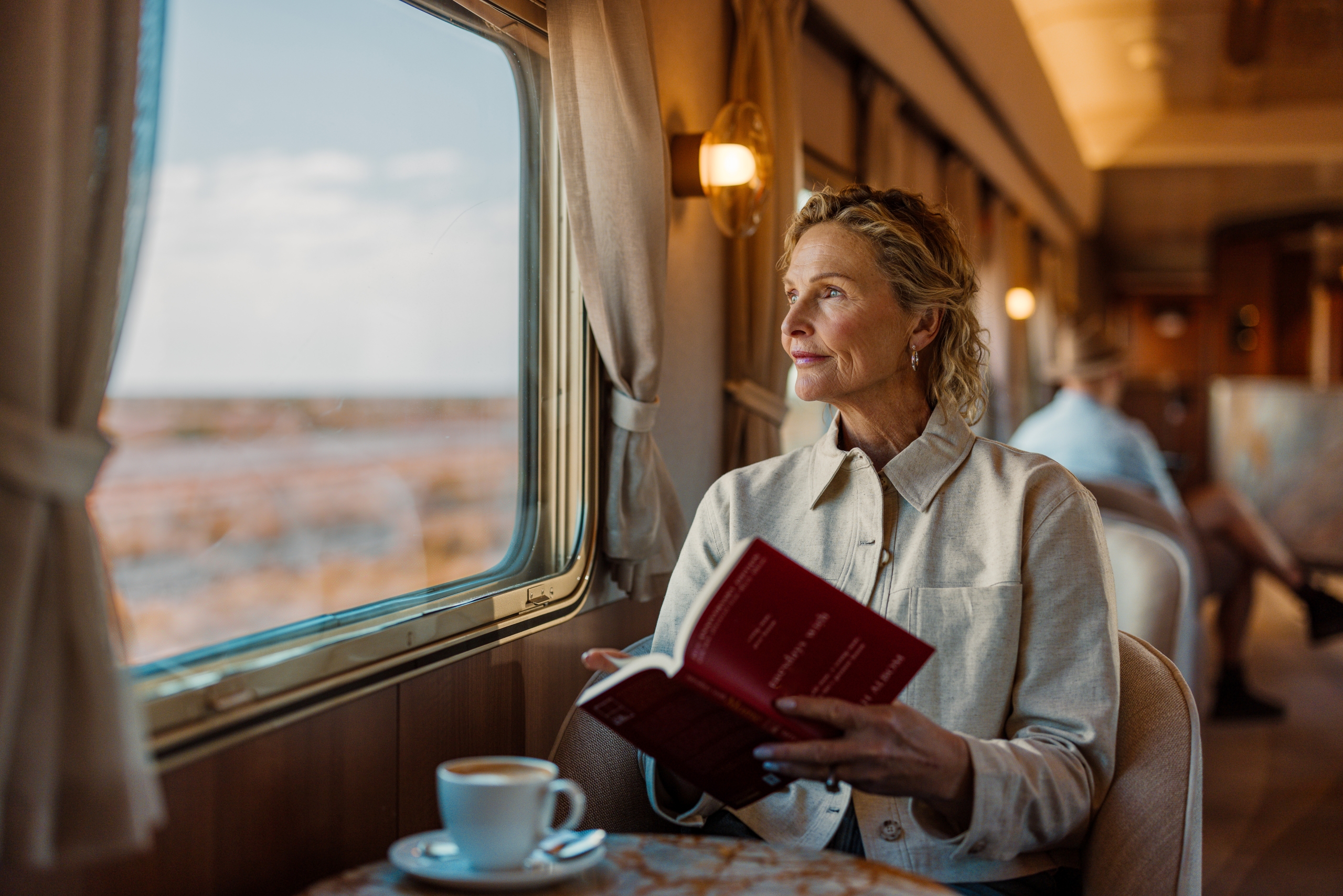 Rail-Gold-Premium-Lounge-2024-Fuller-12-scaled